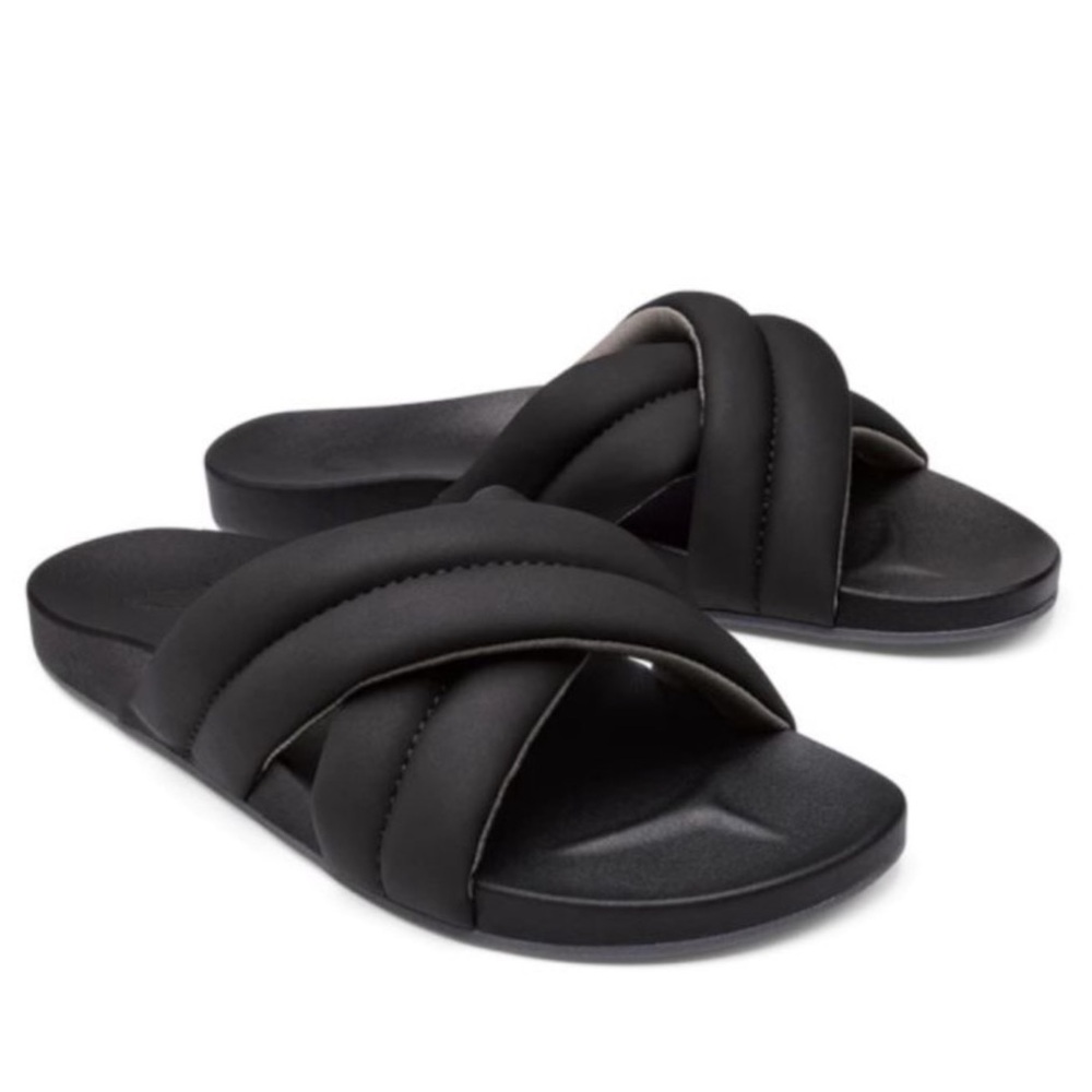 Olukai HILA Black Water Resistant Puffy Slide Sandals, Size 7
